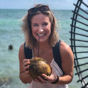 Meet your Posher, Lauren